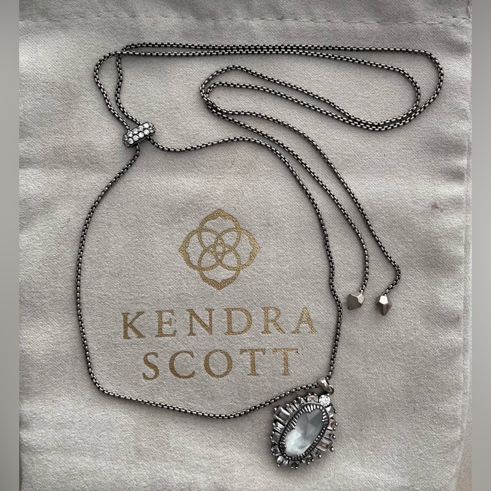 Kendra Scott Elisa pendant adjustable length necklace